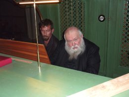 AUFERSTEHUNG - Dionysos oder Christus ? Hermann Nitsch improvisiert an der Walcker-Orgel in St. Othmar  Kunst im Karner