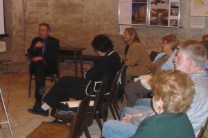 Heilige Rume? - Moderne Sakralbauten / Vortrag Musikalische Klangrume - Zur Friedenkirche in Waidhofen an der Thaya, mit Makis Efthymios Warlamis  Kunst im Karner