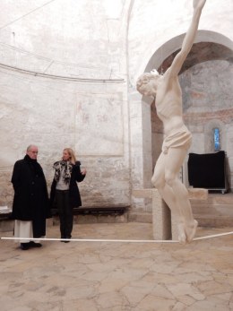 Gregor Henckel-Donnersmarck: „Die Kirche und das liebe Geld“ © Kunst im Karner - St. Othmar